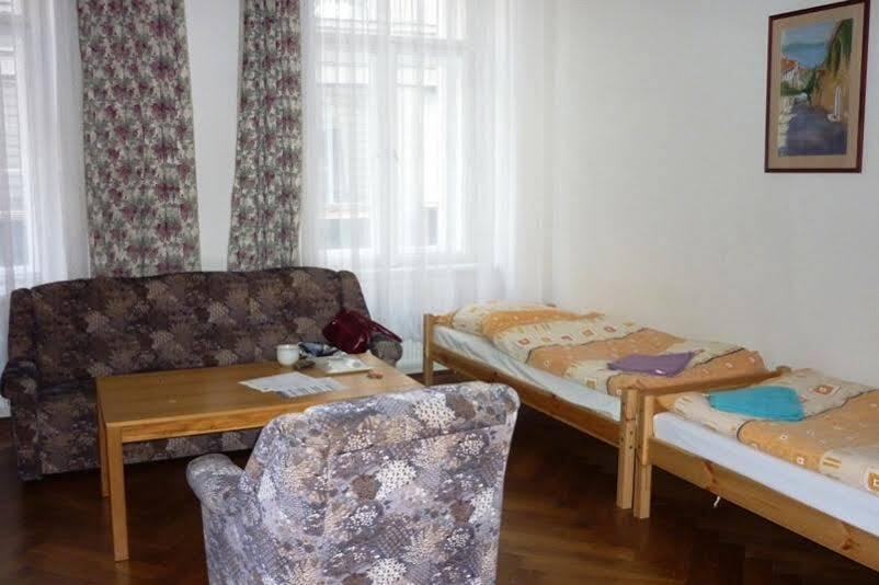 Gallery Hostel Prag